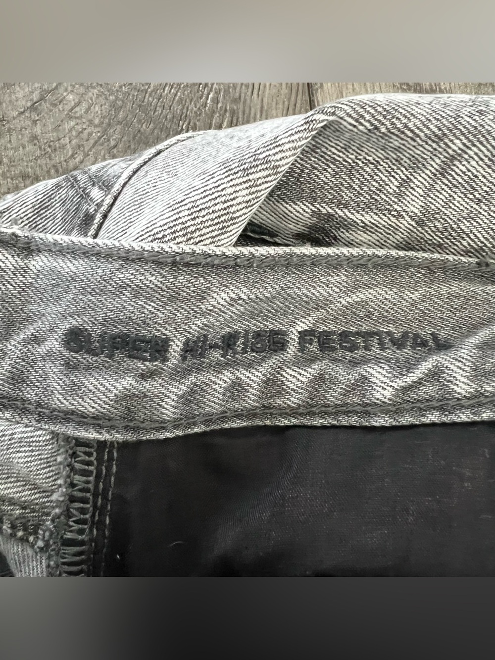 AMERICAN EAGLE AE Super Hi-Rise Festival Denim Jean Shorts Size 4 - Picture 6 of 7